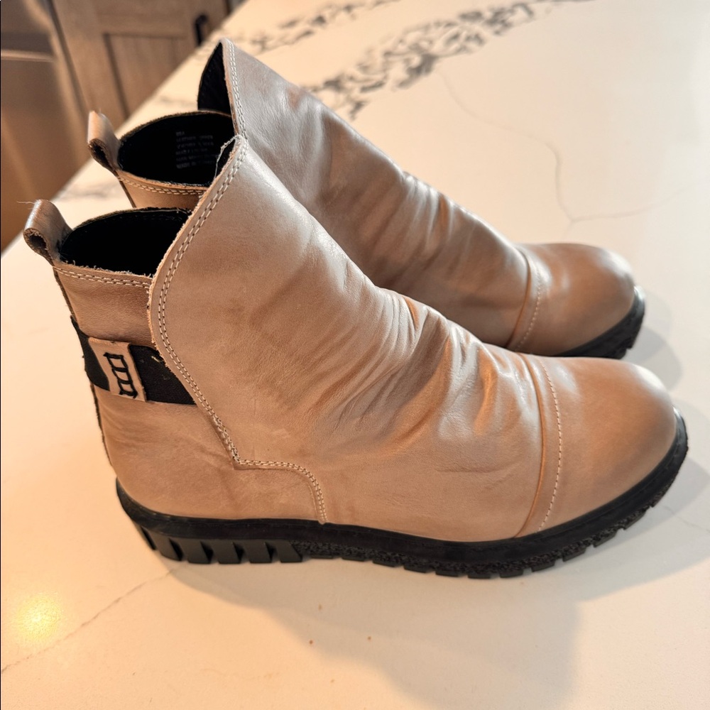 Miz Mooz Leather Boots